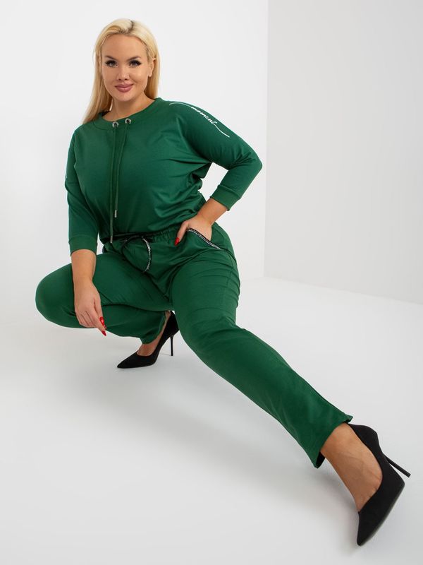 Fashionhunters Dark green plus size sweatpants with elastic waistband by Savage