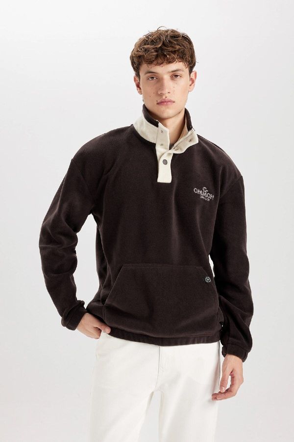 DEFACTO DEFACTO Boxy Fit Snap Closure Stand Collar Embroidered Polar Fleece Sweatshirt