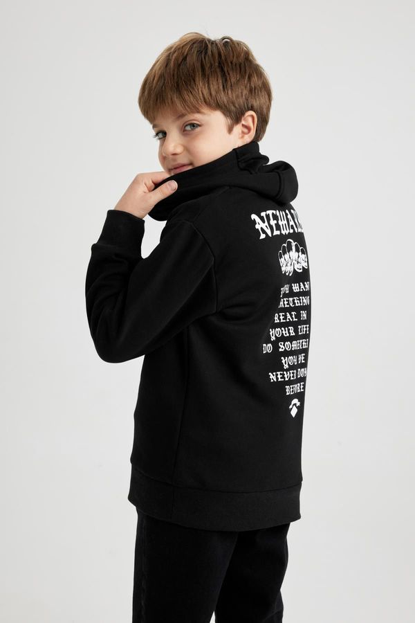 DEFACTO DEFACTO Boy&#39;s Hooded Printed Thick Sweatshirt