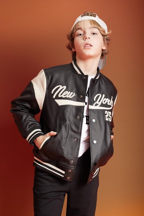 DEFACTO DEFACTO Boy&#39;s Water Repellent College Collar Bomber Jacket