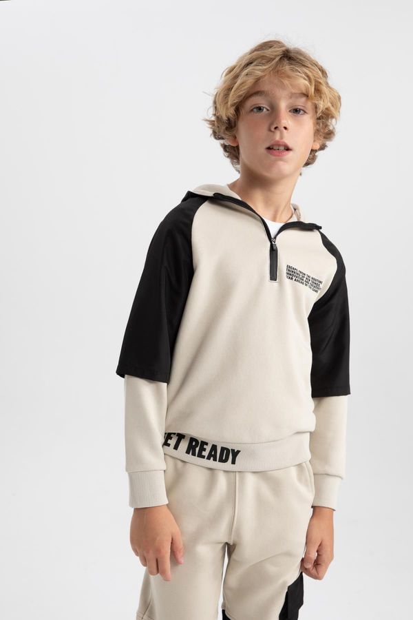 DEFACTO DEFACTO Boy's Oversize Fit Hooded Sweatshirt