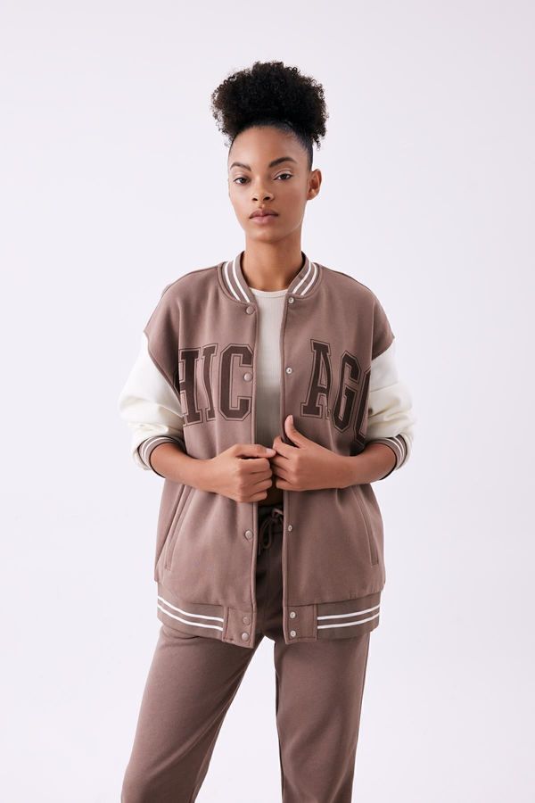 DEFACTO DEFACTO Fit College Collar Oversize Fit Thick Bomber Cardigan with Pockets