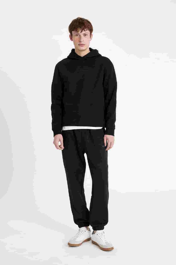 DEFACTO DEFACTO Men's Black Regular Fit Regular Cut Zipper Pocket Elastic Leg Sweatpants