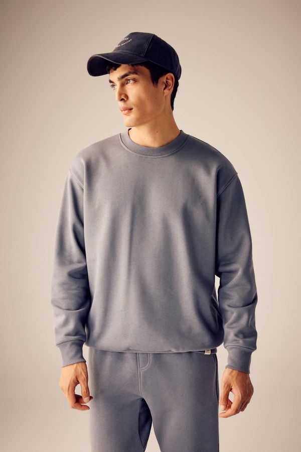 DEFACTO DEFACTO Oversize Fit Crew Neck Basic Sweatshirt