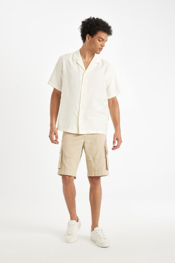 DEFACTO DEFACTO Regular Fit Open Collar Short Sleeve Shirt