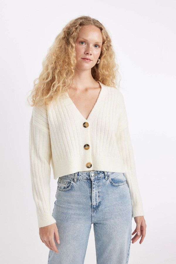 DEFACTO DEFACTO Regular Fit V Neck Basic Plain Button Closure Knitwear Cardigan