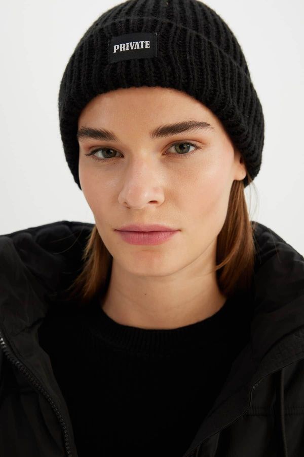 DEFACTO DEFACTO Women's Woven Labeled Winter Beanie