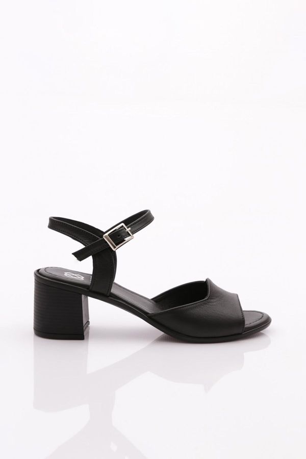 DGN DGN 15-17 Women's Sandals Genuine Leather Black