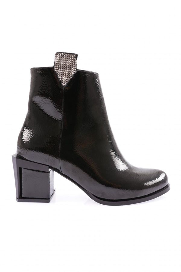 DGN DGN 770-22k Women's Zipper Detailed Heeled Boots.