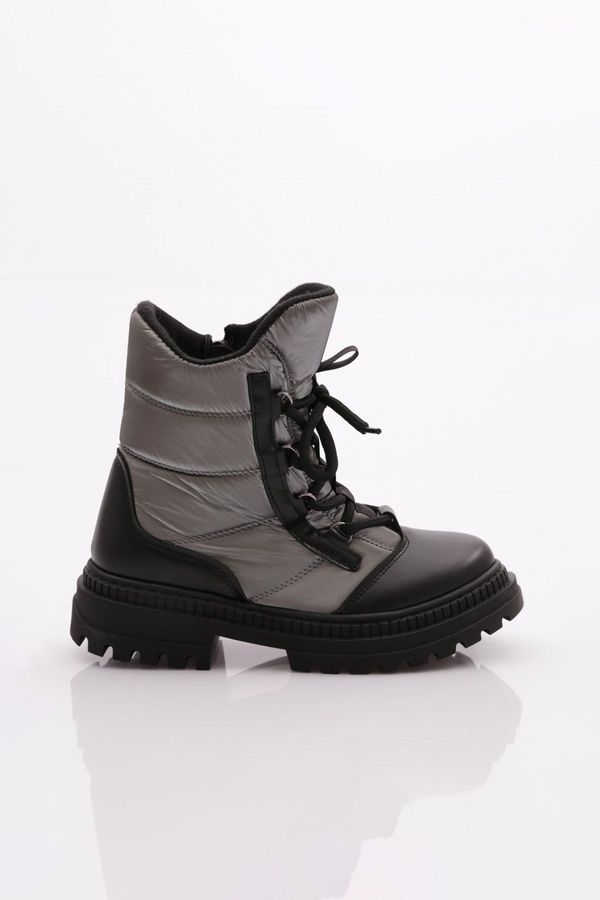 DGN DGN K100 Women's Lace-Up Boots