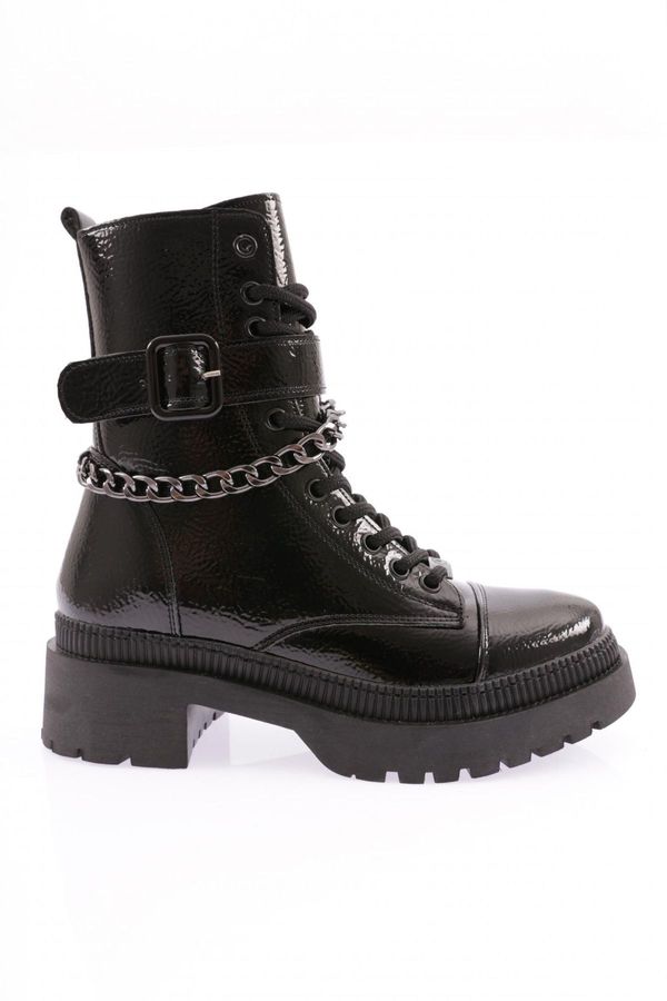 DGN DGN K9078 Women's Belt Detailed Lace-Up Boots with Chain.