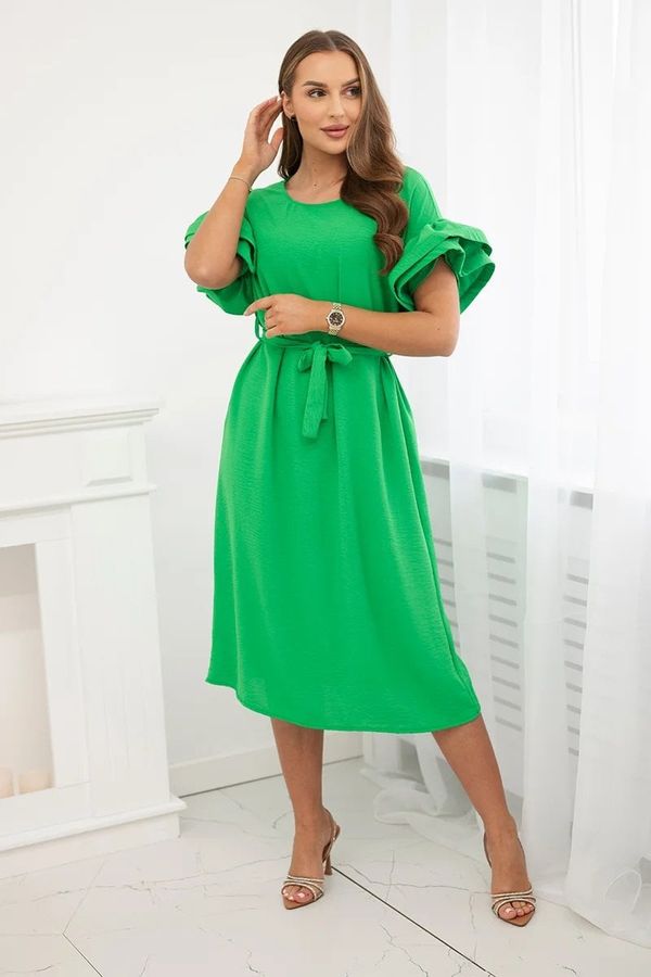 Kesi Dress with a tie at the waist with decorative sleeves in green color