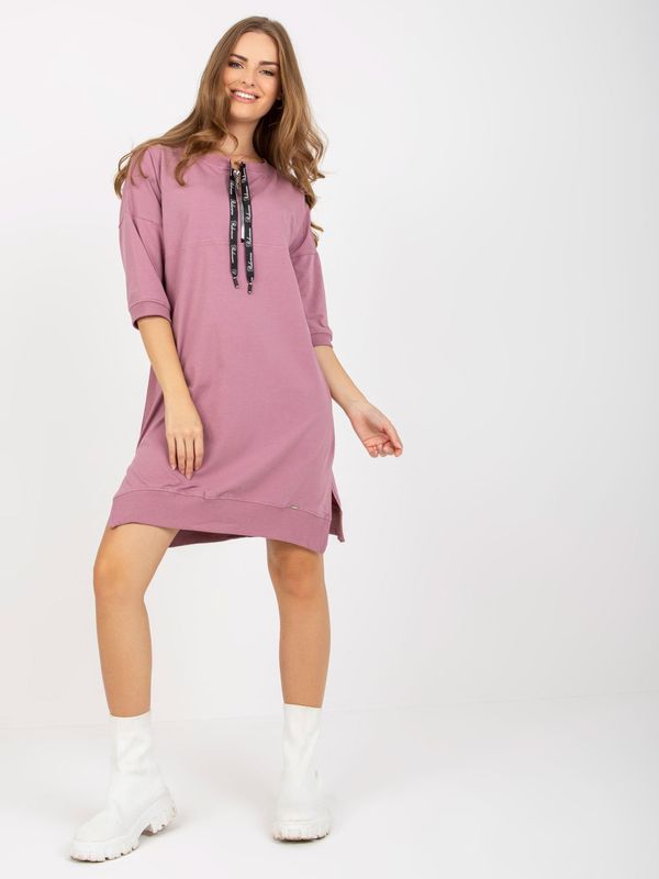 Fashionhunters Dusty pink casual dress with 3/4 sleeves Ernestine