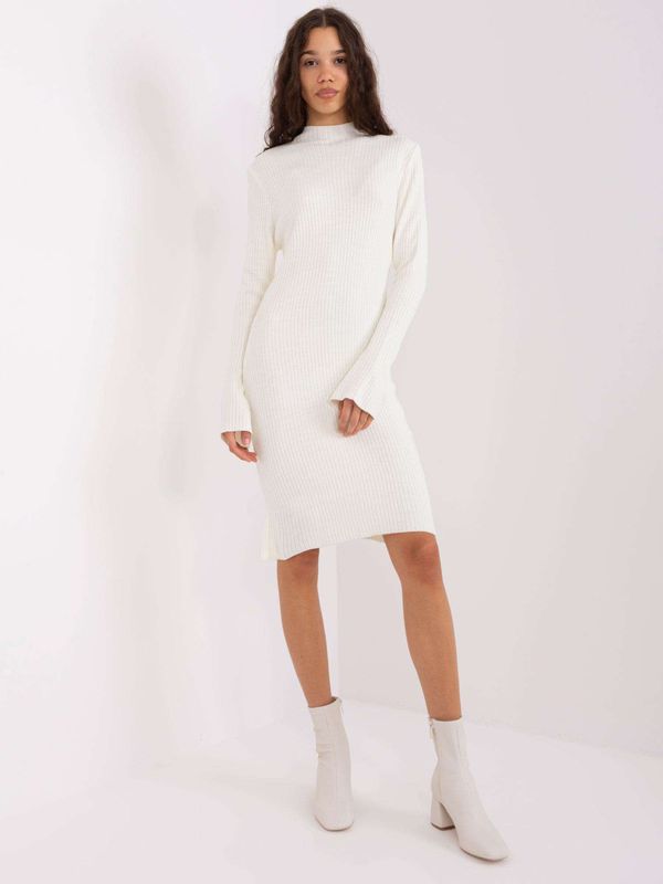 Fashionhunters Ecru knitted dress with bell sleeves