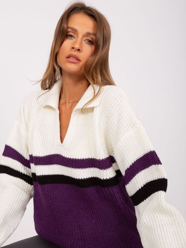Fashionhunters Ecru-purple oversize sweater with collar