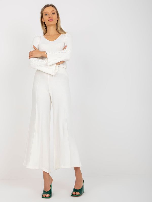 Fashionhunters Ecru wide knitted trousers with high waist