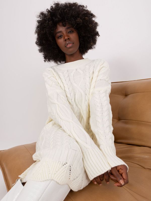 Fashionhunters Ecru women's knitted dress RUE PARIS