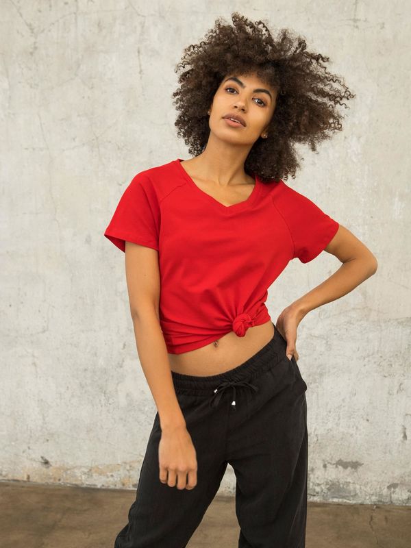 Fashionhunters FOR FITNESS red T-shirt with V-neck