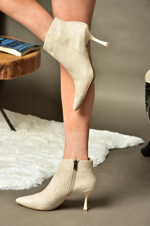 Fox Shoes Fox Shoes N282102102 Beige Suede Women's Thin Heeled Pointed Toe Boots