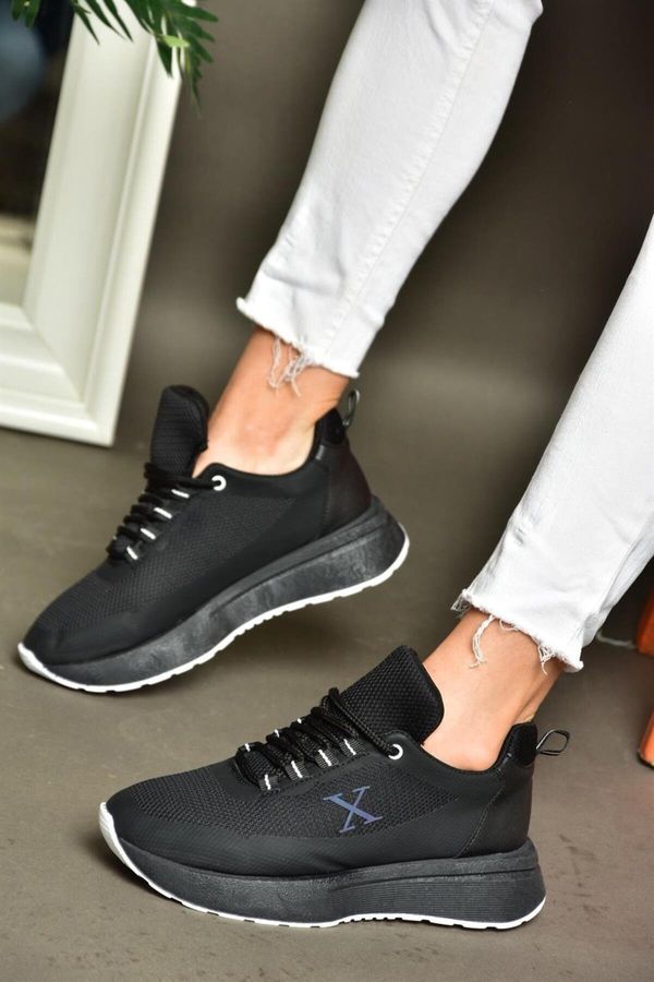 Fox Shoes Fox Shoes P848531504 Women's Sneakers in Black/White Fabric