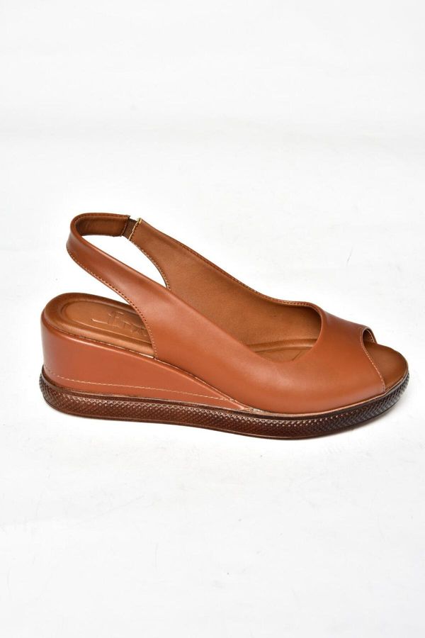 Fox Shoes Fox Shoes S674307009 Camel Women's Sandal