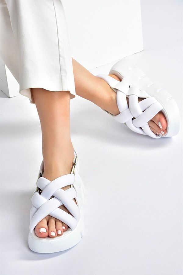 Fox Shoes Fox Shoes Women's White Fabric Thick-soled Sandals