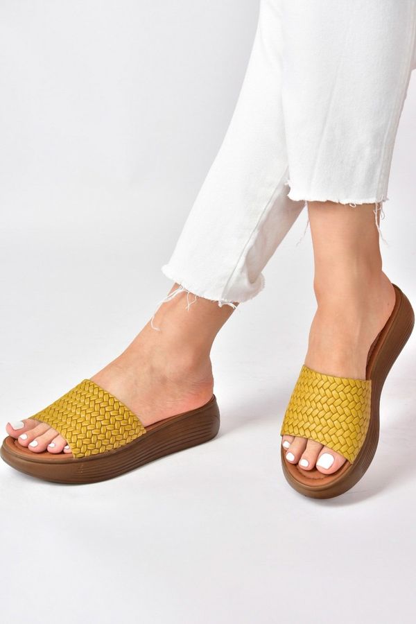 Fox Shoes Fox Shoes Yellow Genuine Leather Women's Thick Banded Knitted Model Daily Slippers