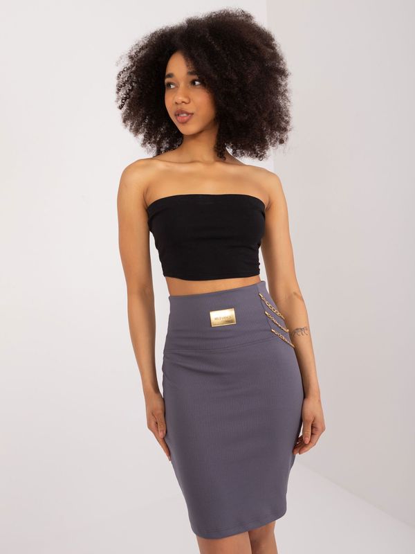 Fashionhunters Graphite knitted skirt with chains
