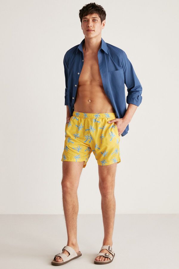 GRIMELANGE GRIMELANGE Isola Men's Lined 3-Pocket Water Repellent Fabric Marine Shorts