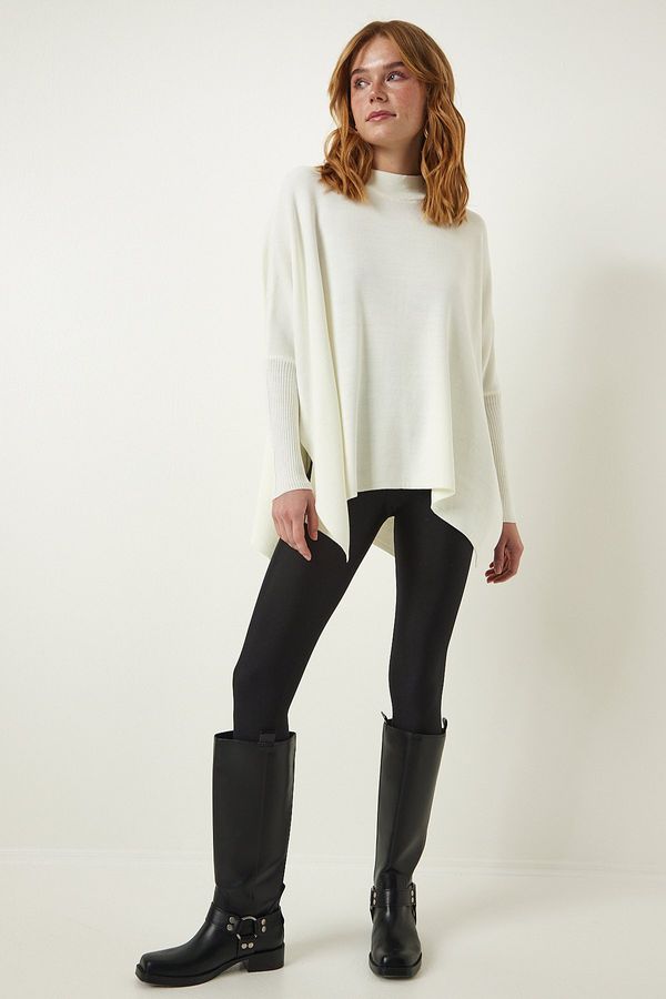 Happiness İstanbul Happiness İstanbul Bone High Neck Slit Knitwear Poncho Sweater