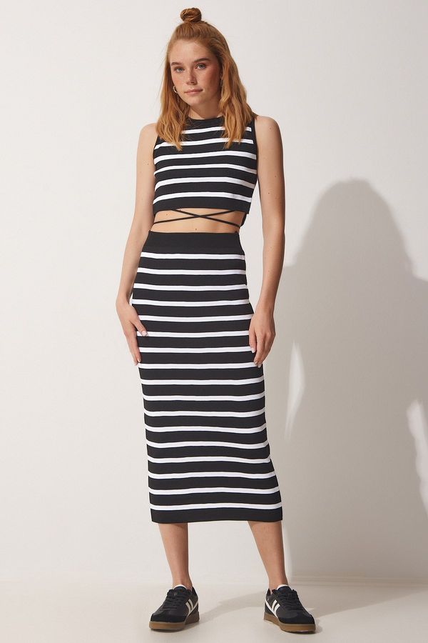 Happiness İstanbul Happiness İstanbul Women's Black and White Striped Crop Summer Skirt Sweater Suit