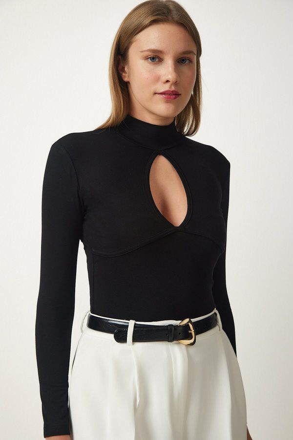 Happiness İstanbul Happiness İstanbul Women's Black Cut Out Detailed Viscose Knitted Blouse