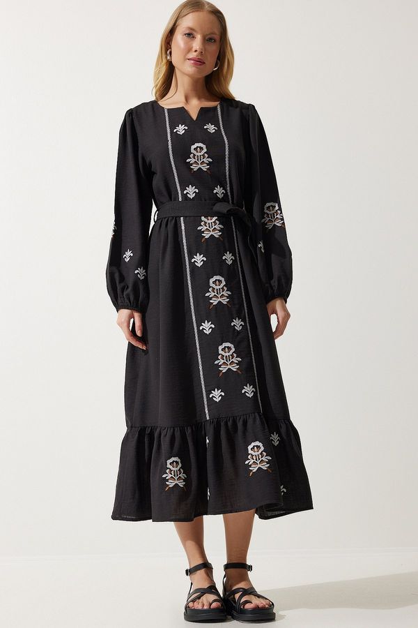 Happiness İstanbul Happiness İstanbul Women's Black Embroidered Linen Surface Long Woven Dress