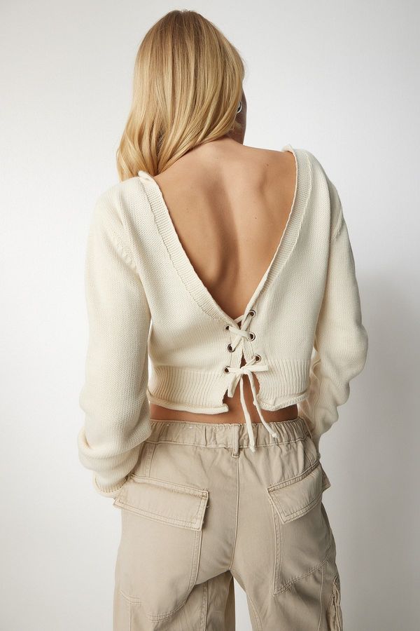 Happiness İstanbul Happiness İstanbul Women's Cream Open Back Crop Knitwear Sweater
