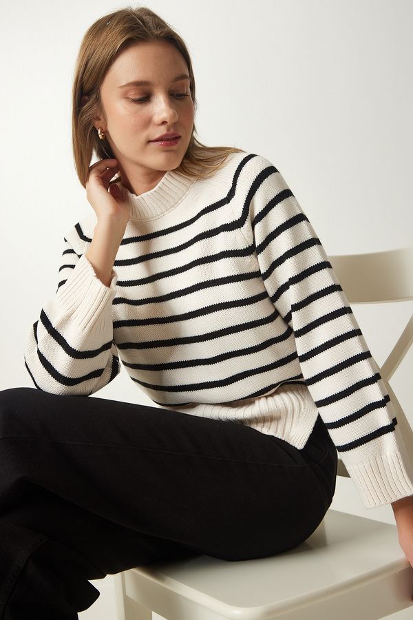Happiness İstanbul Happiness İstanbul Women's Cream Striped Knitwear Sweater