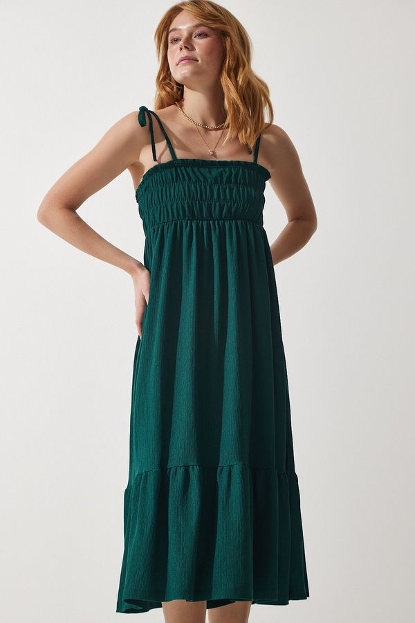 Happiness İstanbul Happiness İstanbul Women's Emerald Green Strappy Crinkle Summer Knitted Dress