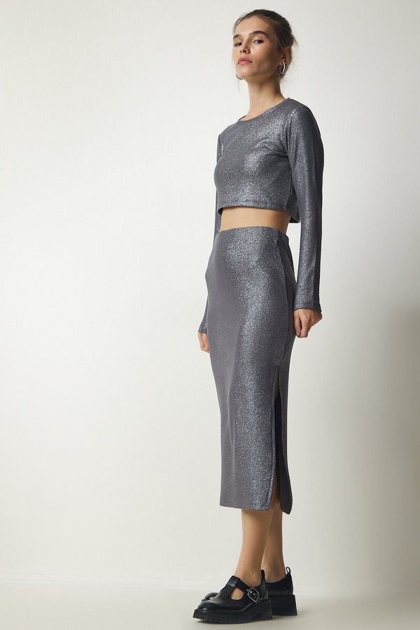 Happiness İstanbul Happiness İstanbul Women's Gray Sparkly Ribbed Crop Skirt Suit