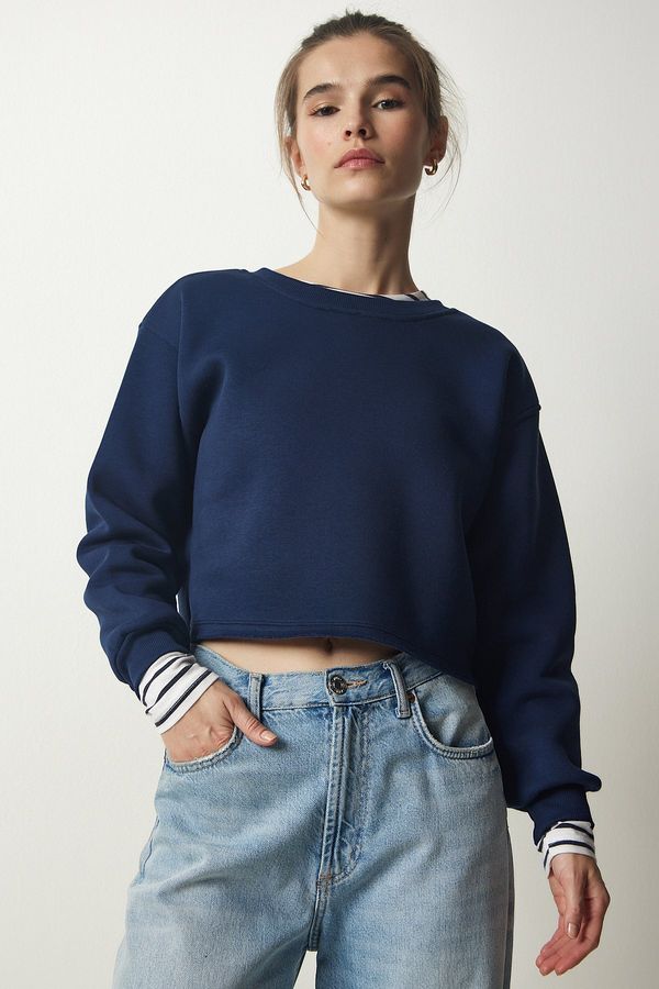 Happiness İstanbul Happiness İstanbul Women's Navy Blue Crew Neck Raised Crop Knitted Sweatshirt