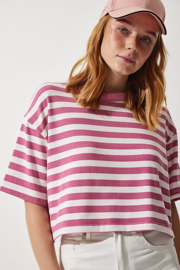 Happiness İstanbul Happiness İstanbul Women's Pale Pink Crew Neck Striped Crop Knitted T-Shirt