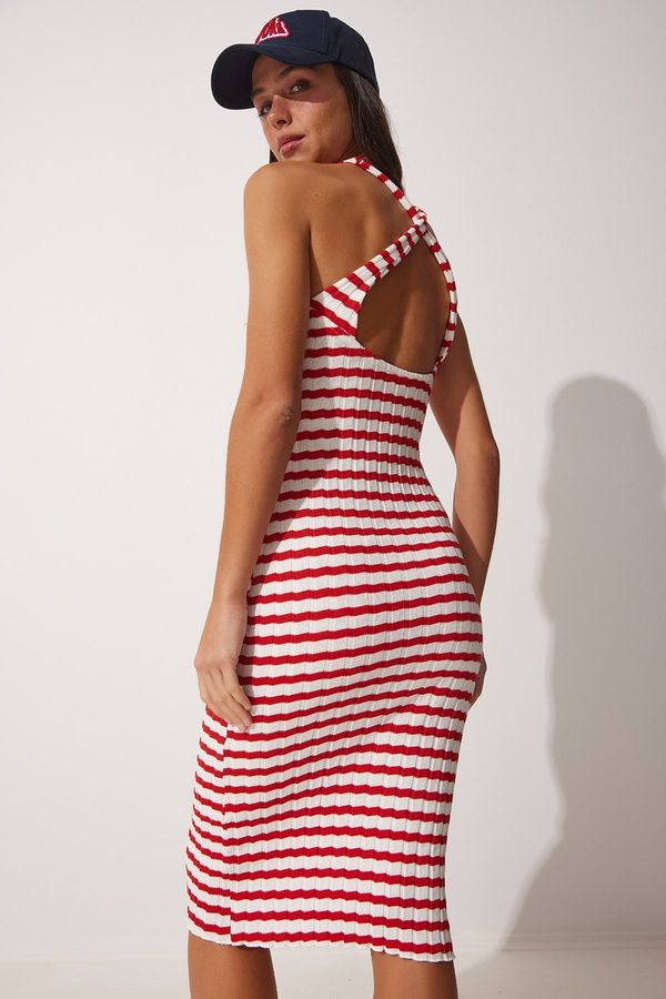 Happiness İstanbul Happiness İstanbul Women's Red and White Striped Fitted Summer Knit Dress