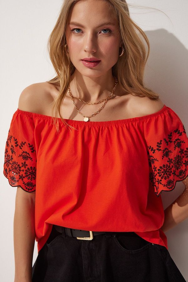 Happiness İstanbul Happiness İstanbul Women's Red Carmen Collar Scalloped Knitted Blouse