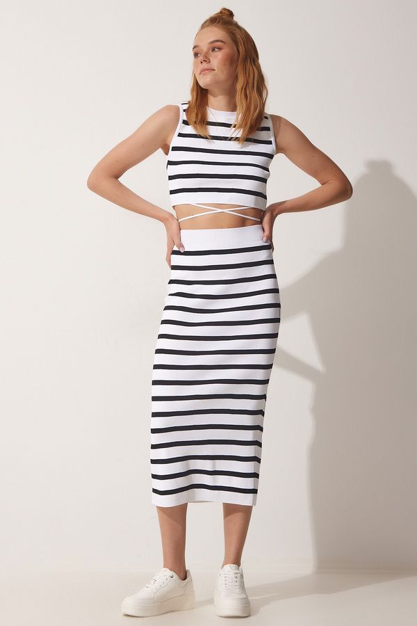 Happiness İstanbul Happiness İstanbul Women's White Black Striped Crop Summer Skirt Sweater Suit