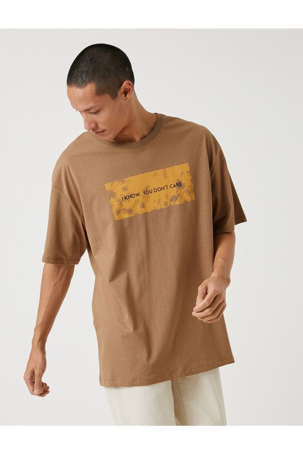 Koton Koton Basic Oversize T-Shirt with Slogan Print Crew Neck Short Sleeves