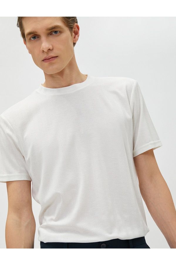 Koton Koton Crew Neck T-shirt with Stitching Detail, Slim Fit Short Sleeves.