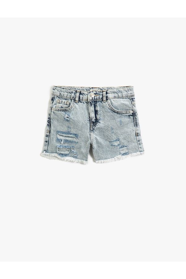 Koton Koton Denim shorts with pockets, frayed details with frayed edges, and an adjustable elasticated waist.