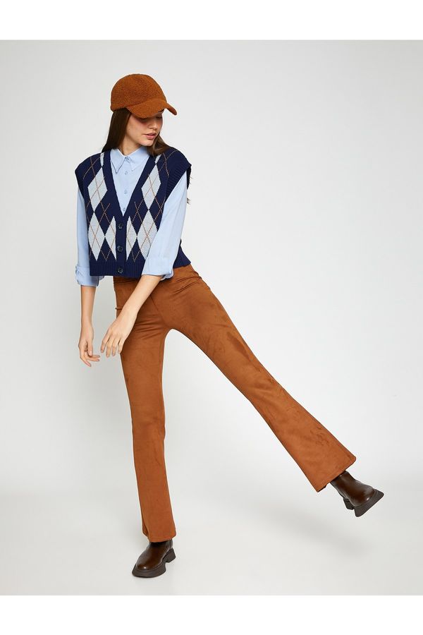 Koton Koton Flared Leg Trousers with Suede Look Buttons