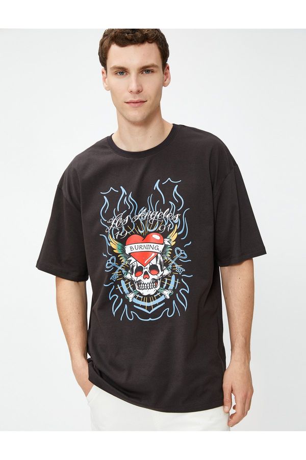 Koton Koton Oversized T-Shirt, Skull Print, Crew Neck Cotton.