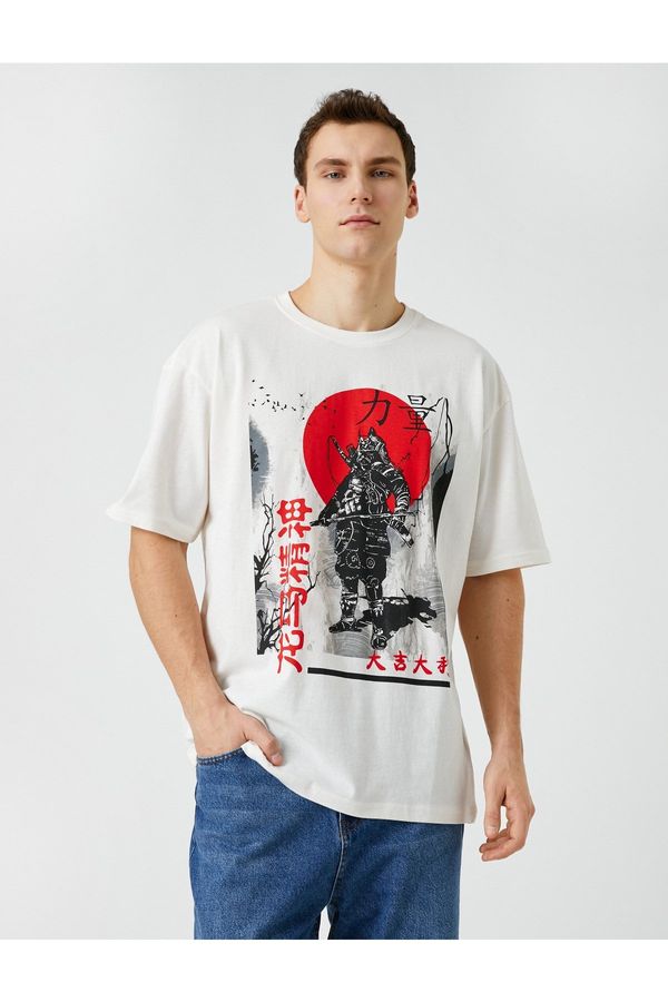 Koton Koton Oversized T-Shirt with Asian Print, Crew Neck Short Sleeved.