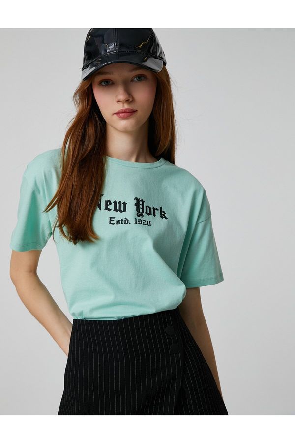 Koton Koton Short Sleeve T-Shirt New York City Printed Crewneck