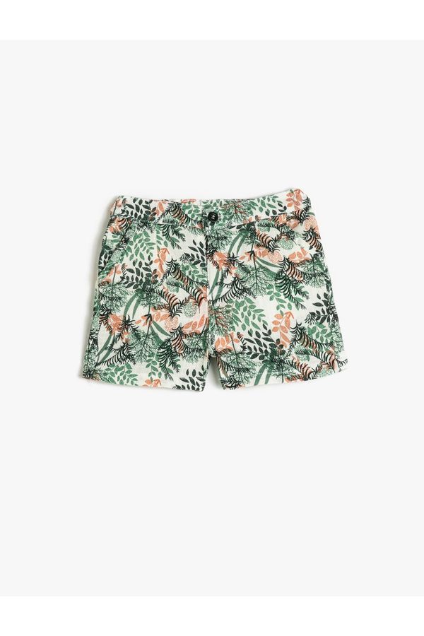 Koton Koton Shorts with a floral print. Pockets Cotton Cotton with Adjustable Elastic Waist.
